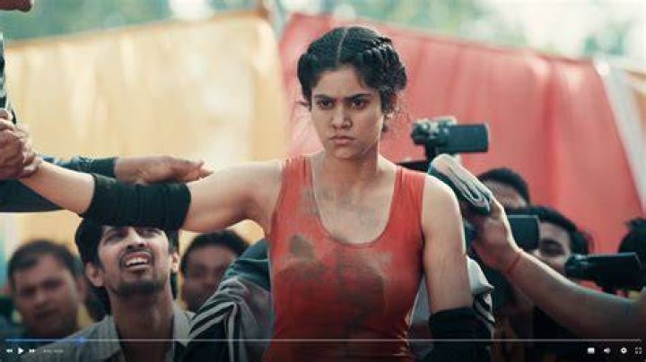 Aaditi Pohankar r/bollyarm