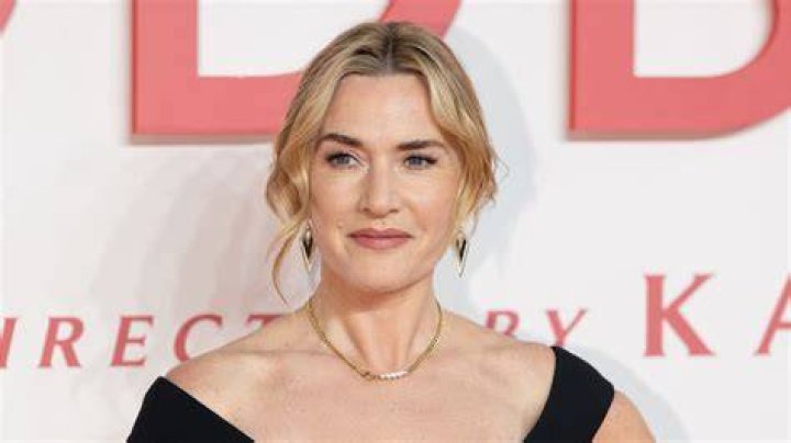  Action girl . . . Kate blasts baddies in new film