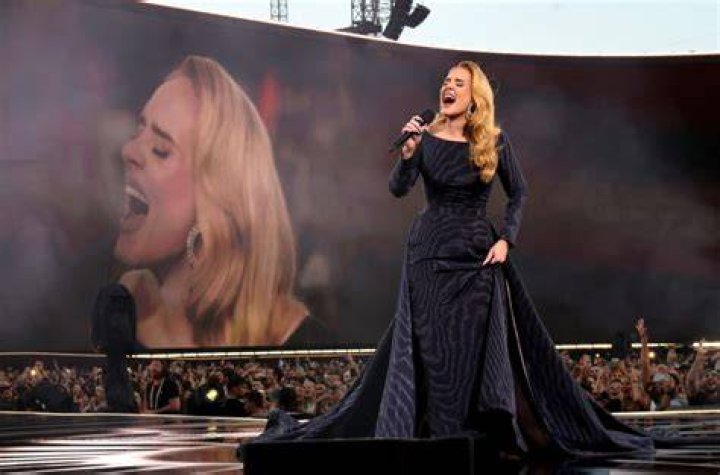  Adele's latest album '25' was Christmas 2016's least wanted CD, figures show