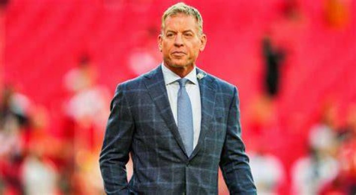 Aikman's Popularity Graph