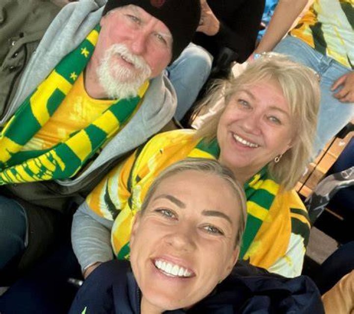Alanna Kennedy Selfie With Her Parents 