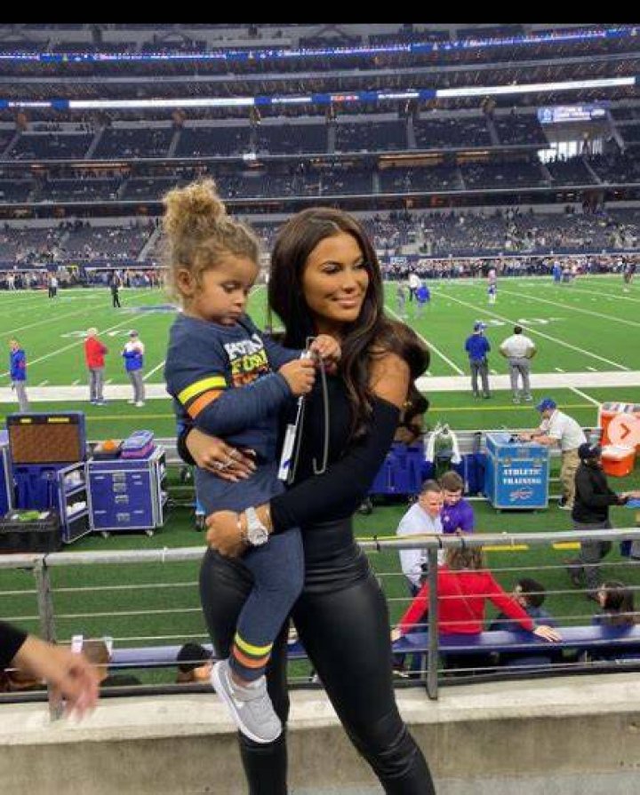 Aliyah with her mother, Rachel