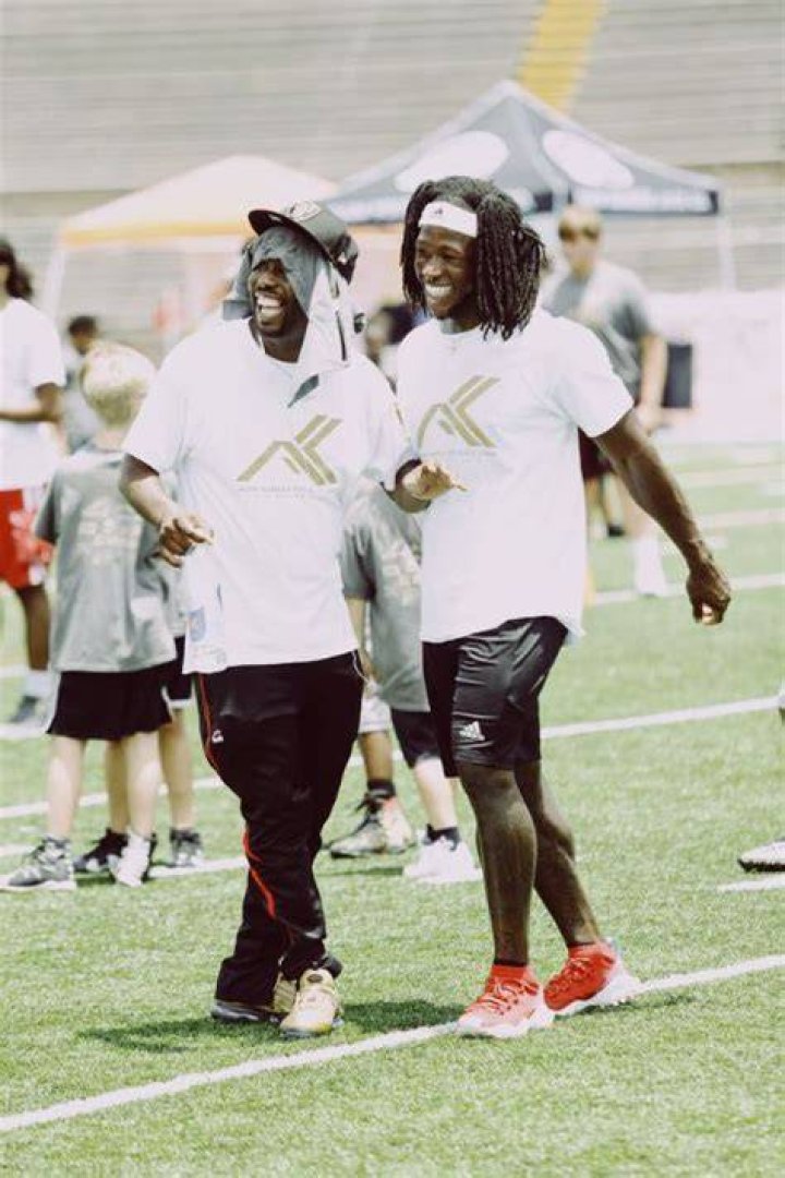 Alvin Kamara With His Teamate Who Is Like His Brother