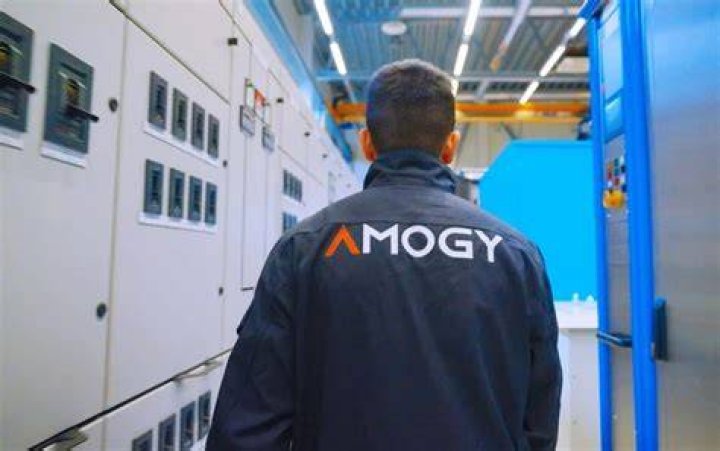 Amogy team and Amogy's ammonia-powered, zero-emission semi-truck