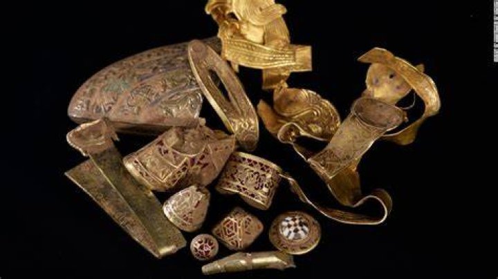 Anglo-Saxon treasure trove 