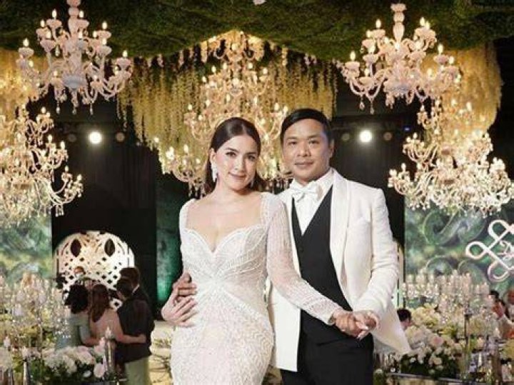 Ara Mina Husband