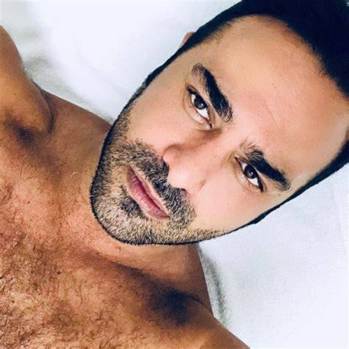 Ariel Miramontes, nombre real del actor que interpreta a Albertano