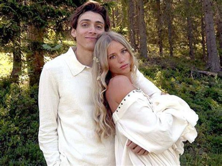 Armand Duplantis With His Girlfriend 