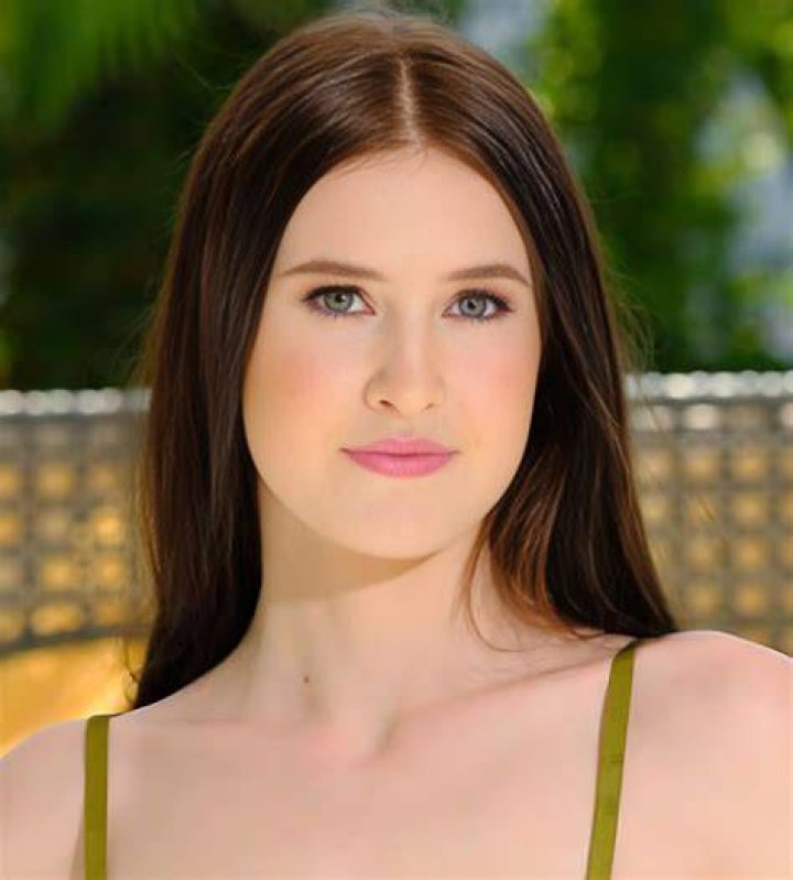 Athena Heart (Actress) Height, Weight, Wikipedia, Biography, Videos