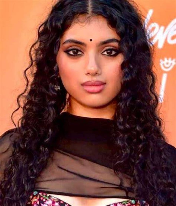 Avantika Vandanapu Age, Birthday, Family, Height, Boyfriend, Husband