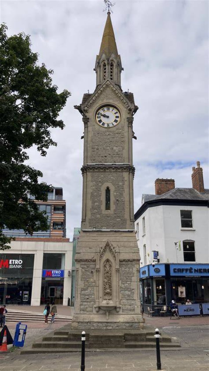 Aylesbury in Bucks has been named the worst place to live in England by its own residents, who hit out at traffic and crime