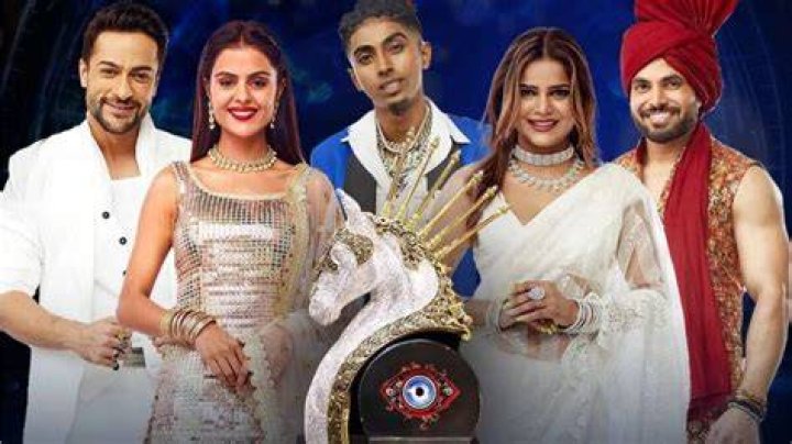 Bigg Boss 16's Priyanka Chahar Choudhary begins shooting for Ektaa Kapoor's web show; PIC