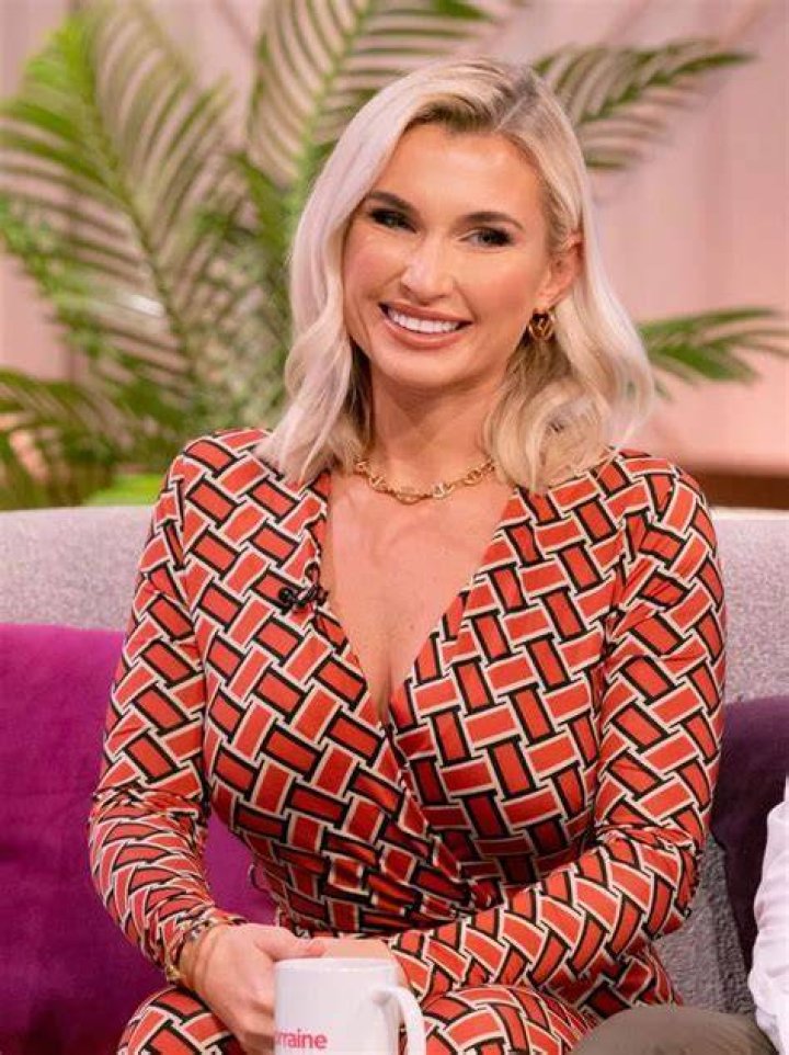Billie Shepherd wants more privacy at her Essex home