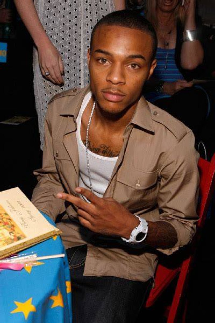 Bow Wow and his entourage in a fight in the studio on the Growing Up Hip Hop Atlanta finale