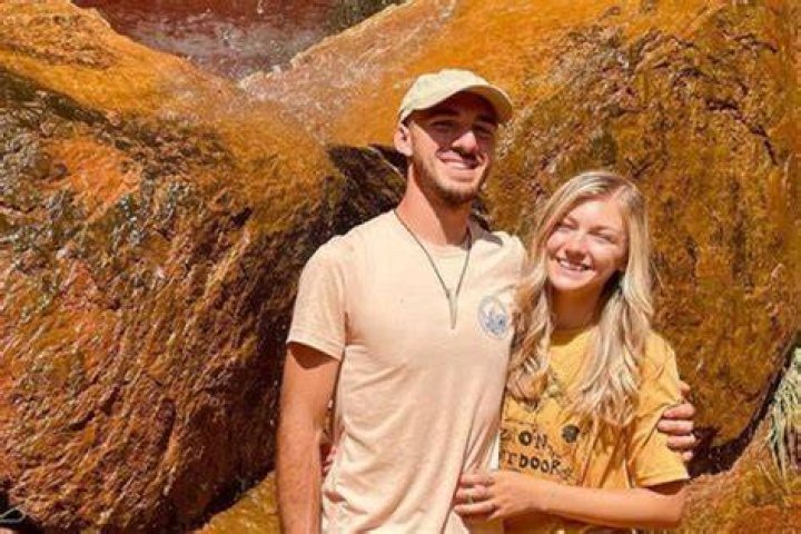 Brian Laundrie Wiki, Biography, Age, Gabby Petito Missing, Parents, Ethnicity & More 1 Brian Laundrie's Girlfriend Gabby Petitio Missing