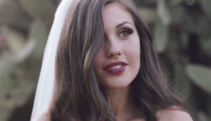 Britt Nilsson: Say Yes to the Dress