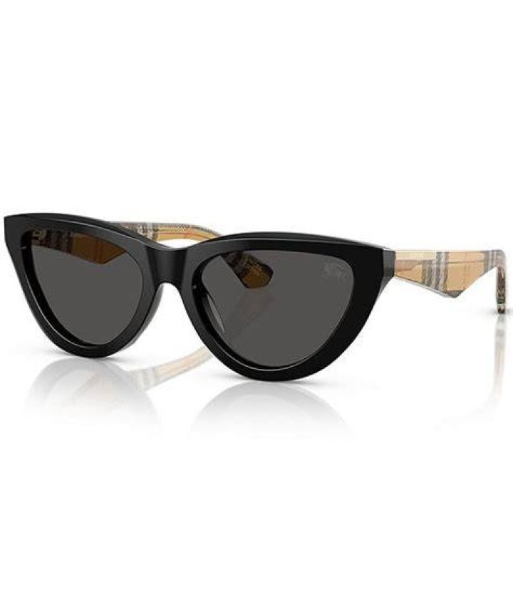 Burberry&rsquo;s Cat Eye Sunglasses