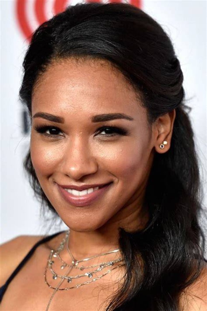 Candice Patton's bio spouse, parents, net worth, salary per episode