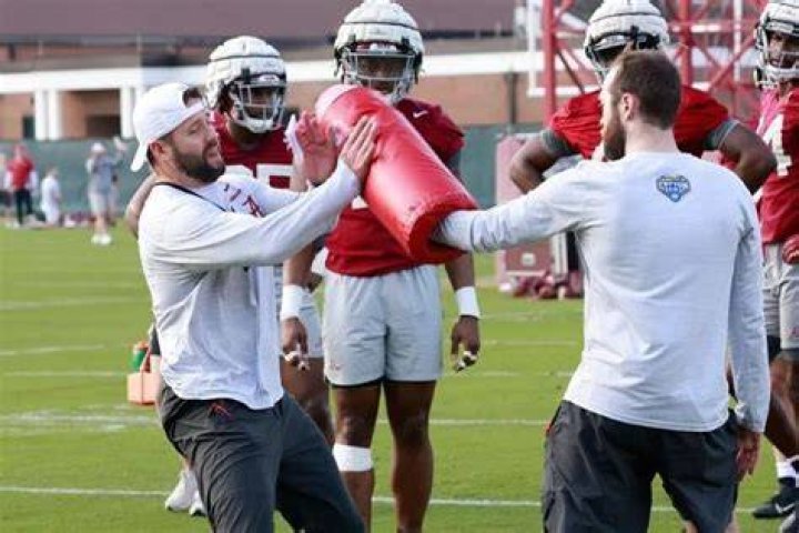 Coleman Hutzler Working With The Alabama Side 