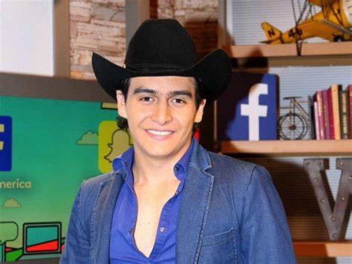 Discovering Julian Figueroa's Net Worth: The Young Singer's Worth