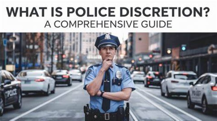 Discretion on Twitter