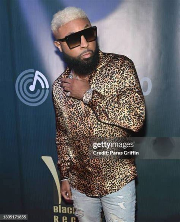 Who Are Elijah Connor Parents? Age, Siblings, Bio, Wife, Net Worth & More 2 Elijah Connor's Age: How Old Is He?
