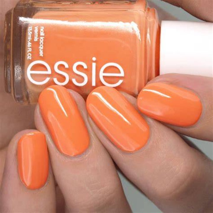 essie Nail Polish - Bustling Bazaar