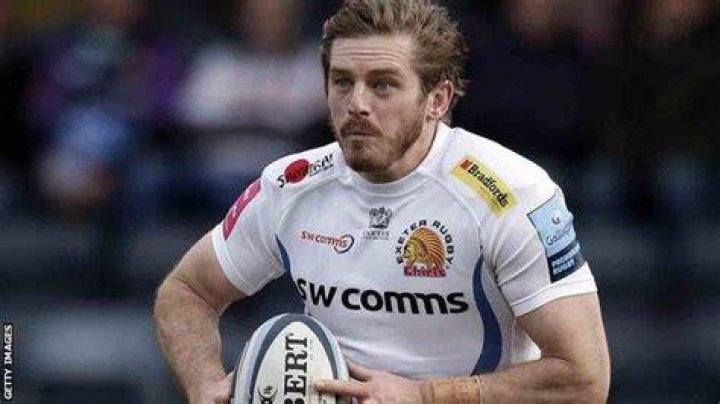 Exeter Chiefs star Gareth Steenson hailed wife Karen and her fellow NHS workers battling the coronavirus crisis