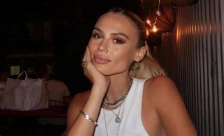 Exploring Hallie Batchelder's Net Worth A Journey Through Success