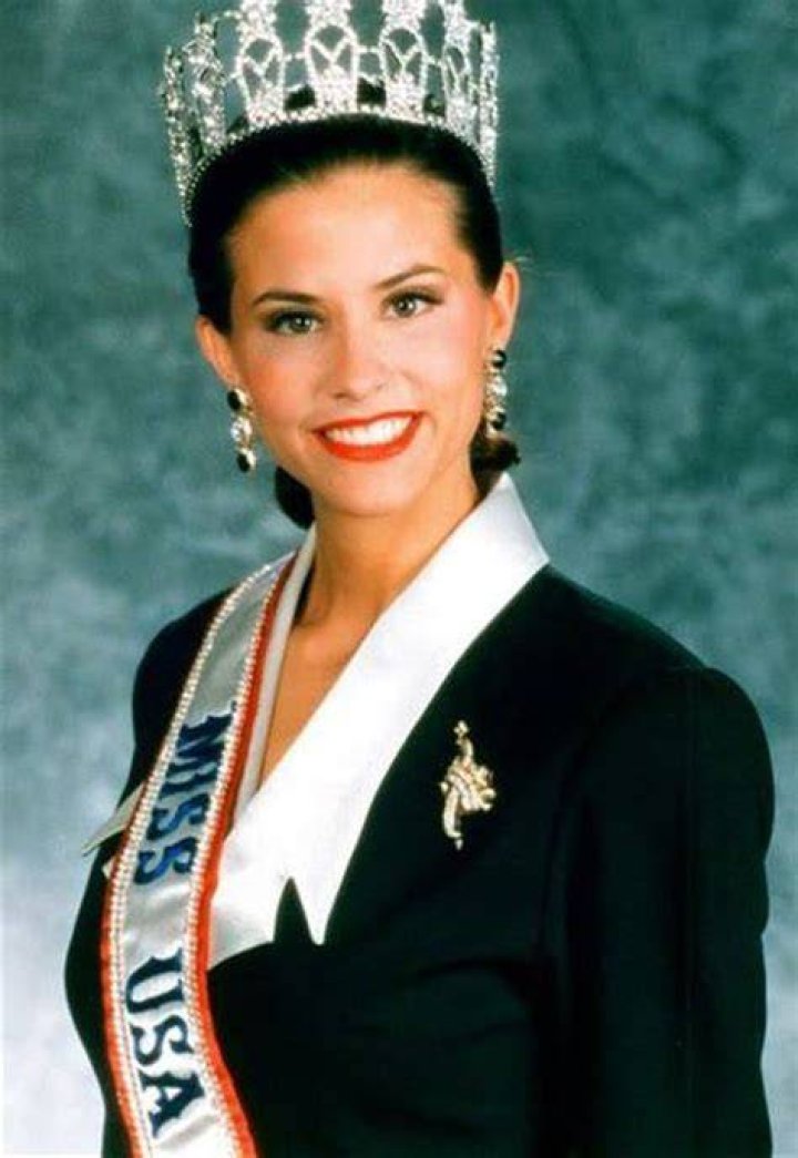 Former Miss USA Lu Parker busted at LAX 'for stealing LAPD cop's