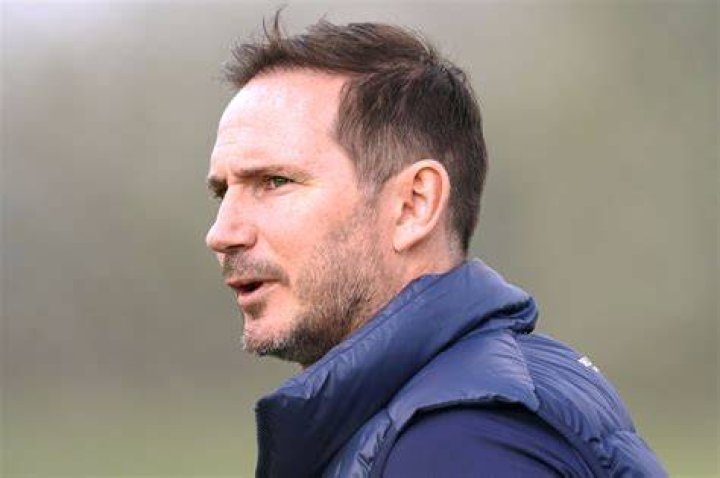  Frank Lampard has ordered a dominatrix who turned one of his homes into a sex dungeon to pack her whips and go