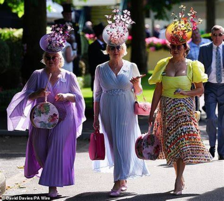 Glam racegoers put their best fashion foot forward for the Autumn Racing Saturday