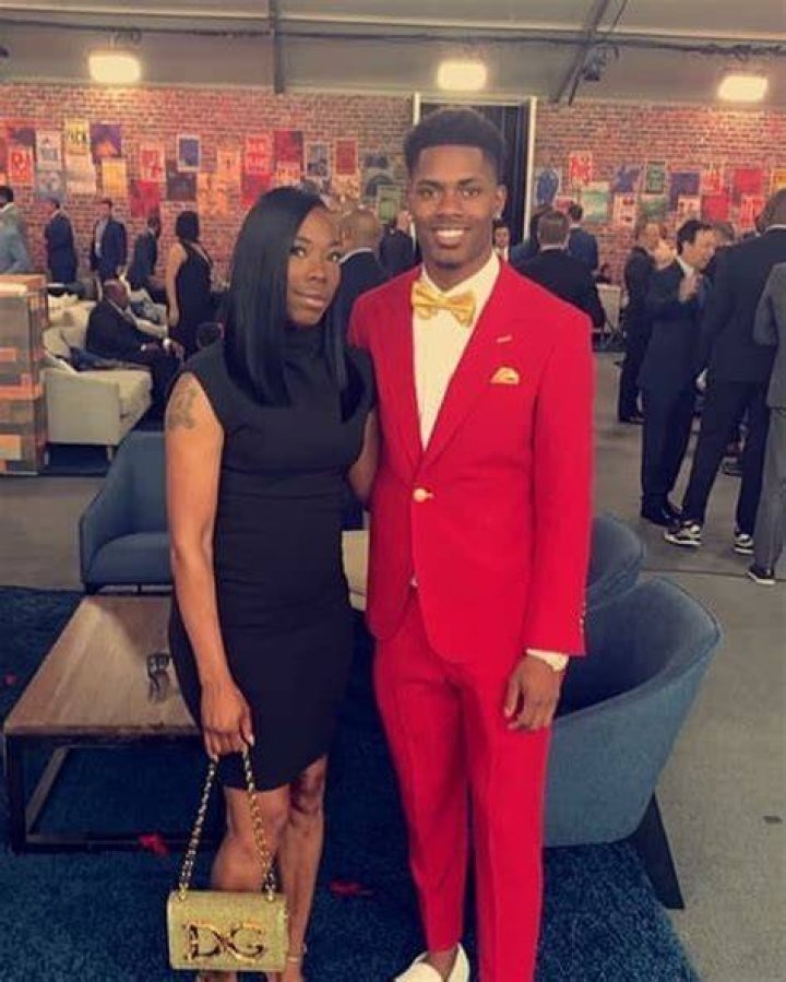 Greedy Williams with his mother Lakesha Williams