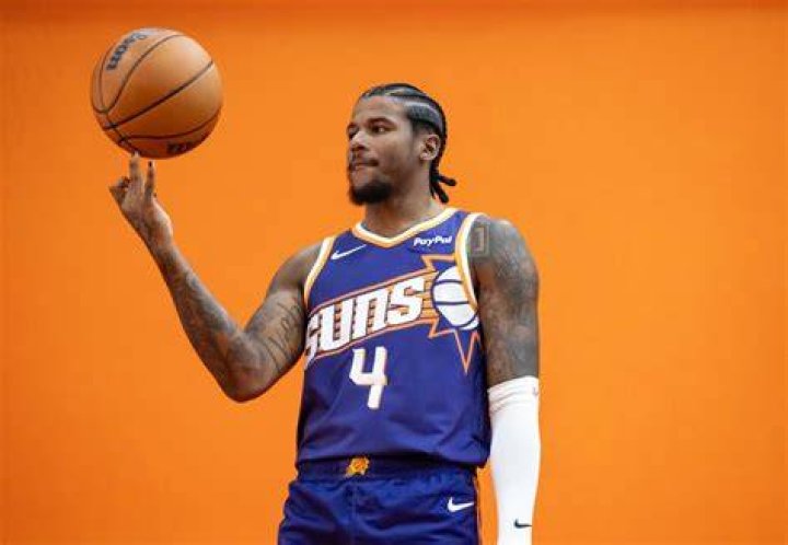 Green for the Phoenix Suns
