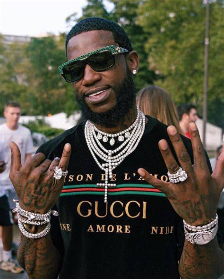 Gucci Mane poses for Instagram