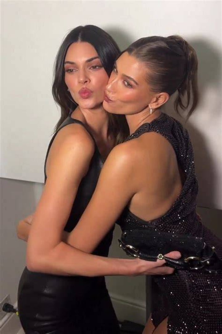 Hailey Bieber & Kendall Jenner's Awkward Exchange In Resurfaced Clip