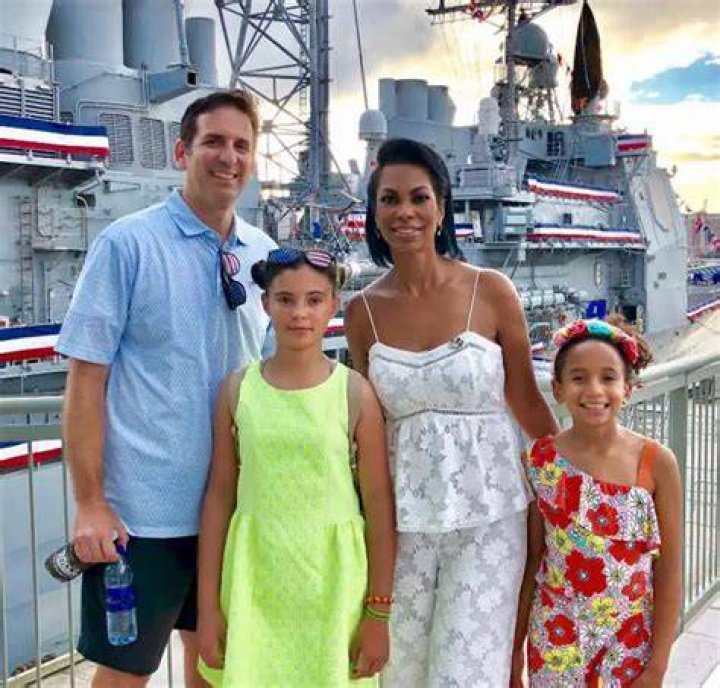 Harris Faulkner Bio, Age, Husband, Salary, illness, Family WorldWire