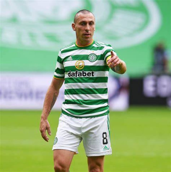  Hoops skipper Scott Brown insisted that he'd be the first to support a gay player at Celtic