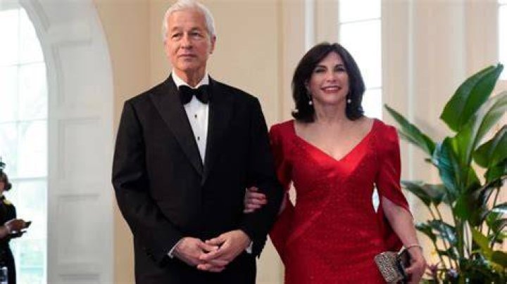 Jamie Dimon 2018 Wife, net worth, tattoos, smoking & body facts Taddlr