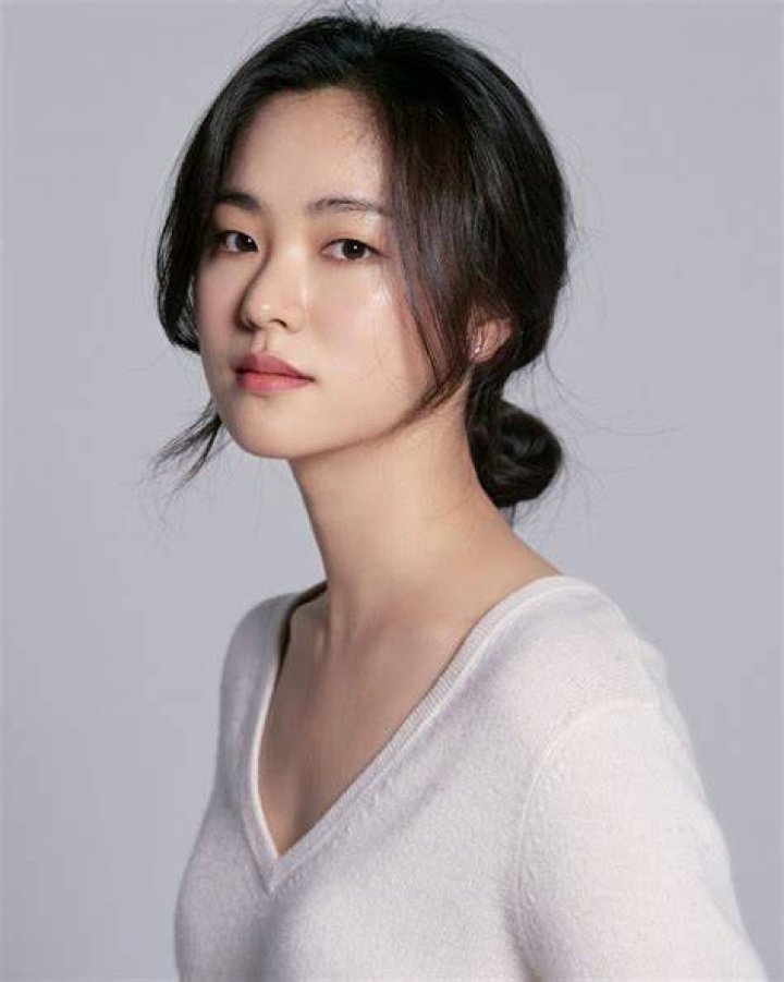 Jeon Yeobeen Biography, Height & Life Story Super Stars Bio