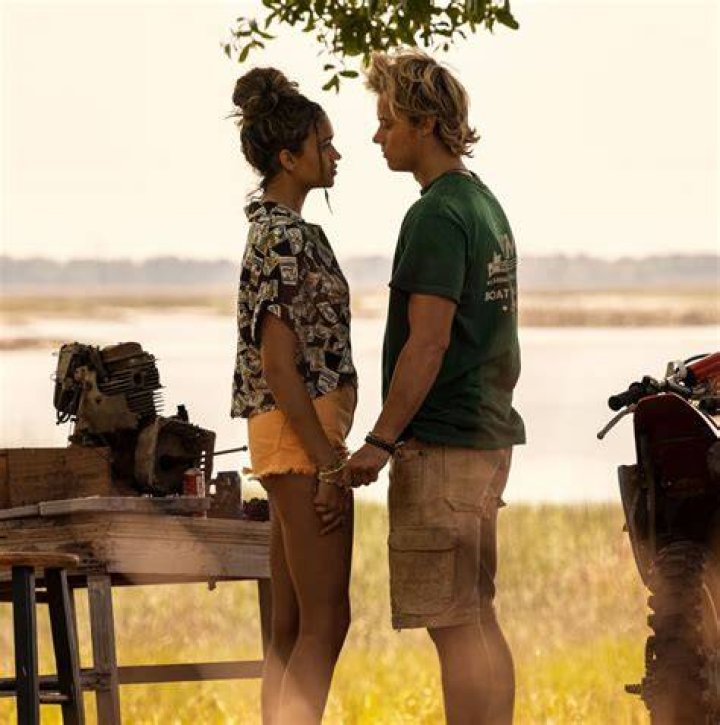 JJ and Kiara Outer Banks Season 3