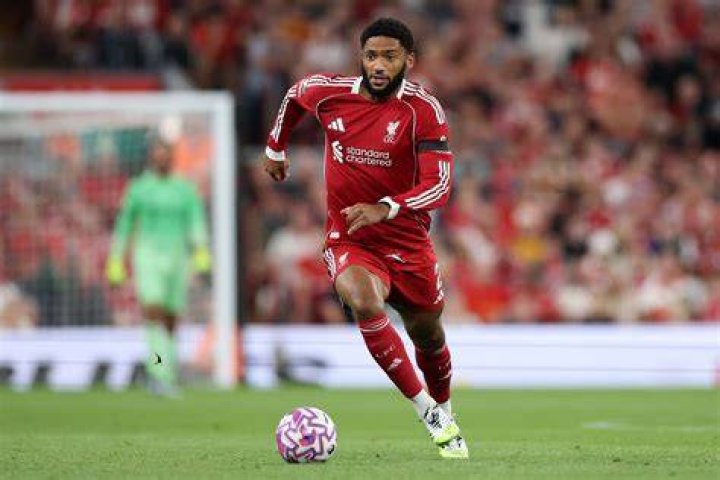 Joe Gomez Plays for the Charlton track and field team
