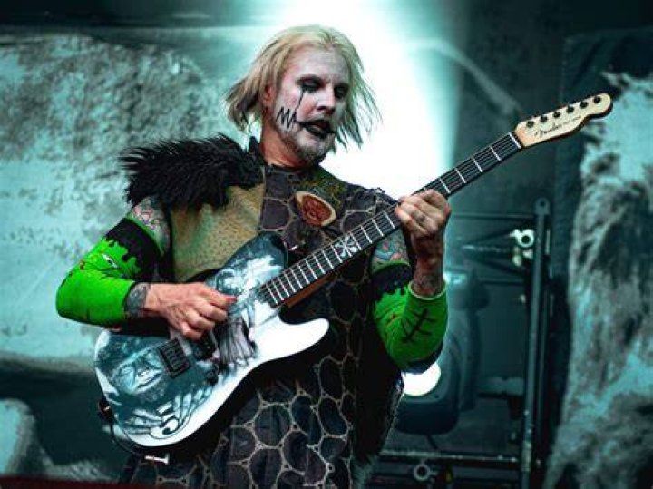 John 5 confirmed as M&ouml;tley Cr&uuml;e&rsquo;s touring guitarist "I'm honoured"