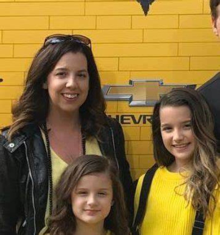 Jules Leblanc Parents Katie And Billy