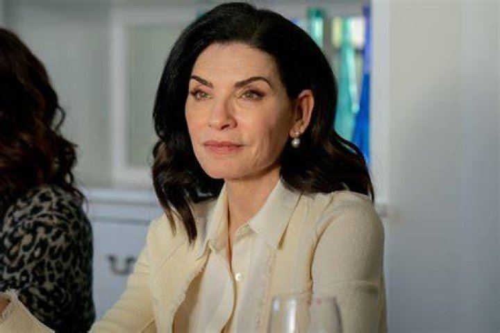 Julianna Margulies Remembers Waitressing in Her Early Career Photo