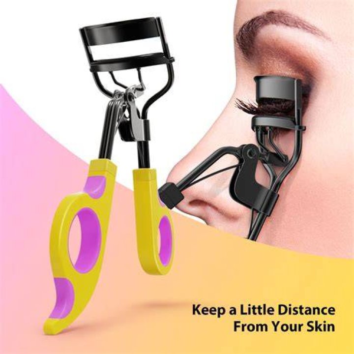 Kaasage Eyelash Curler