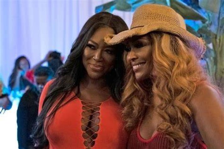 Kenya Moore takes Cynthia Bailey to task about wanting to have a large wedding for Bravo cameras