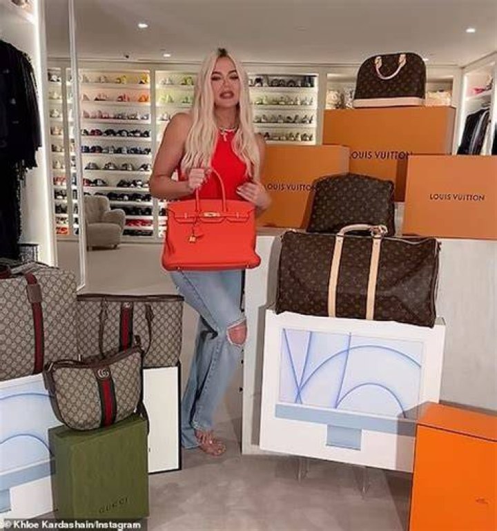 Khloe kardashian had a giveaway.