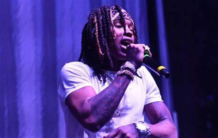 King Von performs a track on Instagram