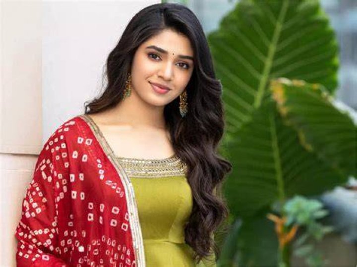 Krithi Shetty Wiki